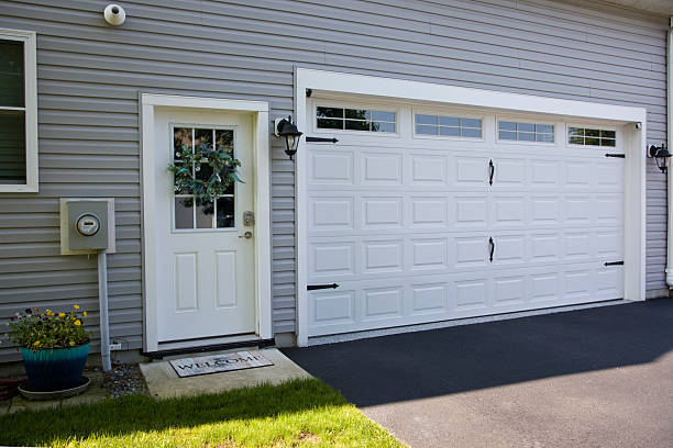 24/7 Emergency Garage Door Panel Replacement experts in Henderson, GA
